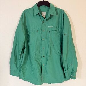 L.L. Bean Men’s L Button Up Outdoor SPF Shirt Roll Tab Sleeve Zippered Pockets L